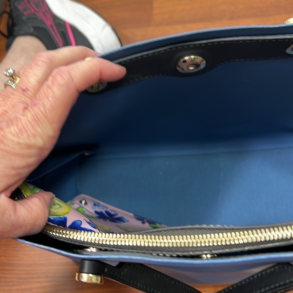 Furla Eden Tote Blue Leather with Interior Clutch Chameleon Print - Picture 5 of 16